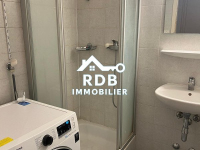 Appartement de 5 pièces au 3ème étage situé à Genève 1201 image 9