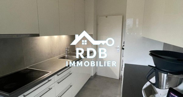 Appartement de 5 pièces au 3ème étage localiser à Genève 1202 image 3