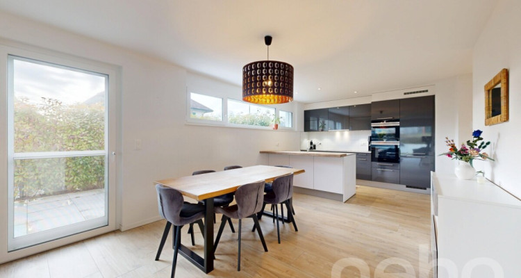 4.5 pièces baigné de lumière avec jardin, au coeur du village image 2