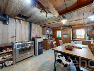 Une ferme atypique à réinventer, au c?ur de la Gruyère image 9