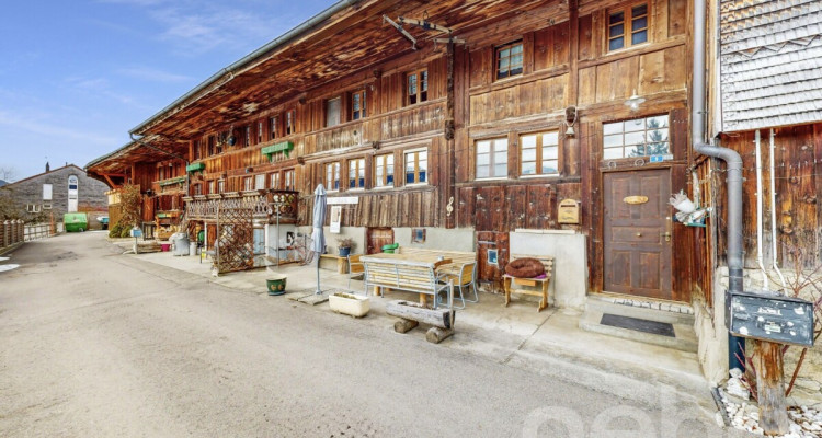 Une ferme atypique à réinventer, au c?ur de la Gruyère image 1