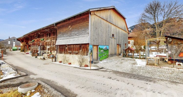 Une ferme atypique à réinventer, au c?ur de la Gruyère image 12