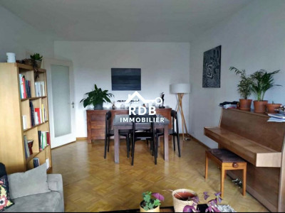 Appartement de 5 pièces au 4ème étage situé à Genève 1205 image 2