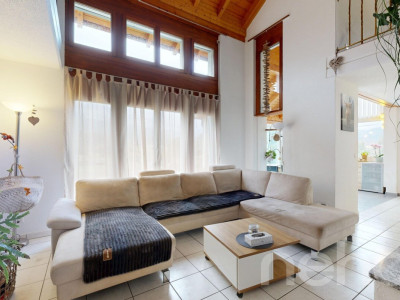 Une villa baignée de lumière, suspendue entre ciel et montagnes image 7