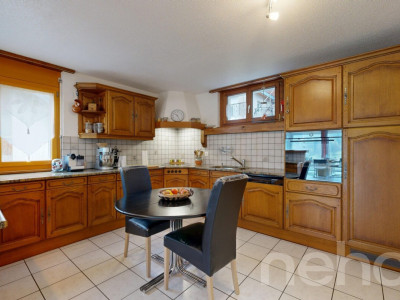 Une villa baignée de lumière, suspendue entre ciel et montagnes image 10