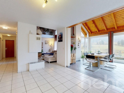 Une villa baignée de lumière, suspendue entre ciel et montagnes image 12