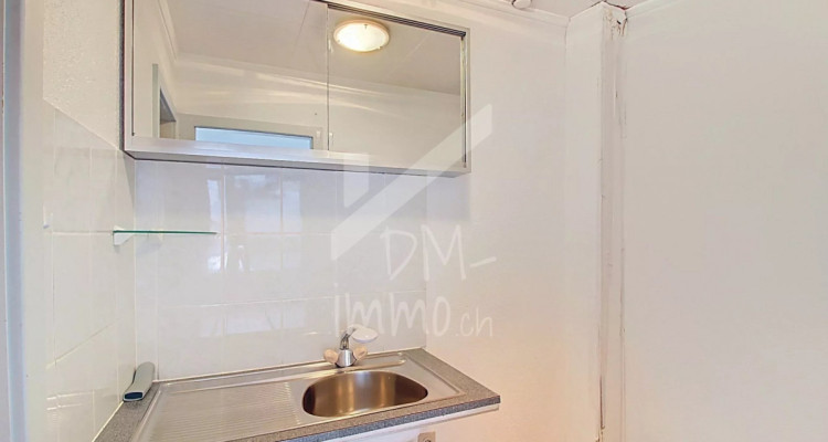 Local commercial avec vitrine image 3