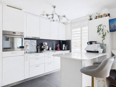 Appartement 60m2 2,5p à 2200fr image 5