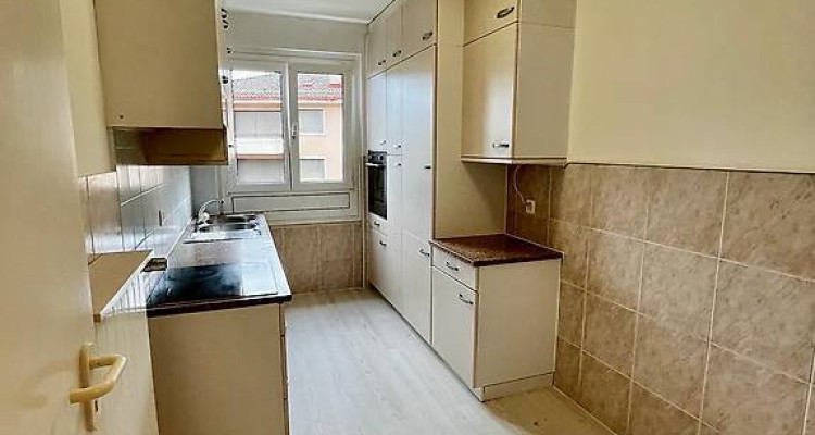 Appartement 75m2, à Prilly 2300fr 3,5p image 2