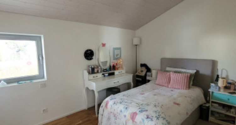 Maison moderne 6 pièces avec jardin  image 5