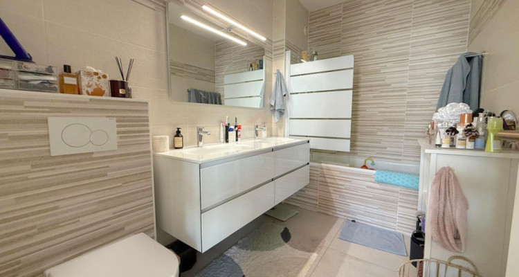 Sublime 5,5 pièces traversant très lumineux image 8