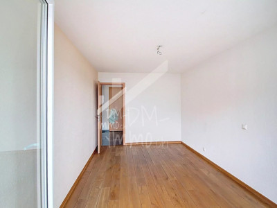 Véritable attique , belles finitions, exellent état image 6