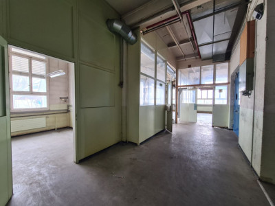 Surface industrielle et commerciale image 3