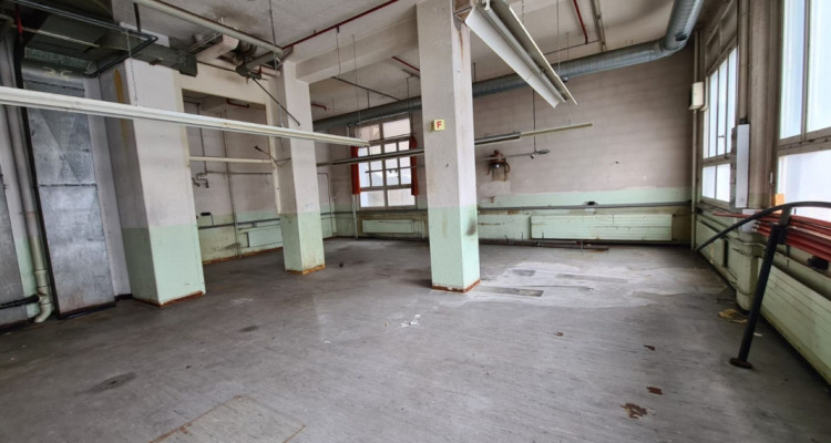 Surface industrielle et commerciale image 2