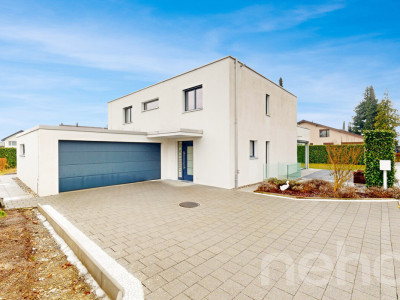 Lichtdurchflutetes 6.5-Zimmerhaus in ruhiger Lage image 1