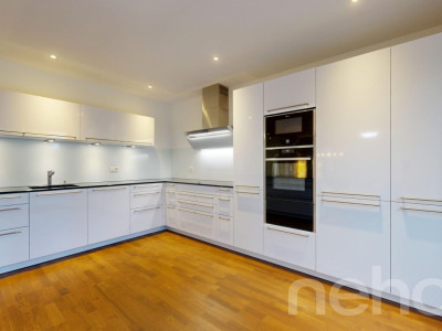 Lichtdurchflutetes 6.5-Zimmerhaus in ruhiger Lage image 5