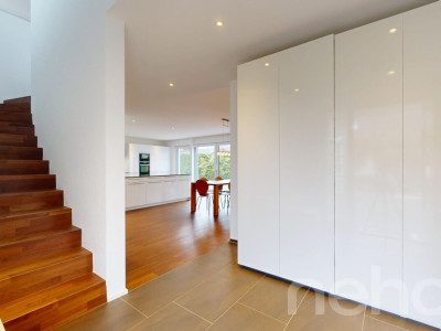 Lichtdurchflutetes 6.5-Zimmerhaus in ruhiger Lage image 12