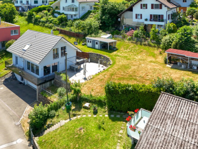 Freistehendes Einfamilienhaus mit Aussicht & Ausbaupotenzial image 1