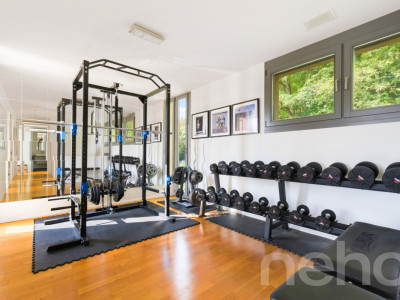 Stilvolle Doppelhaushälfte mit Garten und Weitblick in Reinach image 10