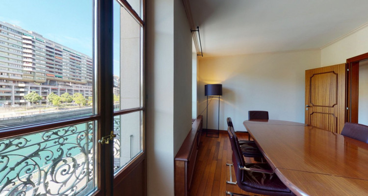 BUREAUX DE STANDING A LOUER image 3