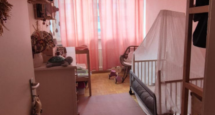 GENÈVE CENTRE – 4 PIÈCES AVEC BALCON & BOX FERMÉ image 6