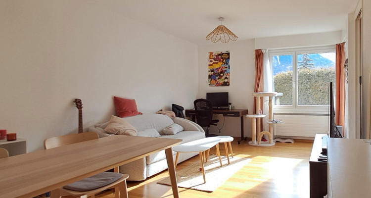 SIERRE - Charmant 2.5 pièces avec terrasse ensoleillée  image 1