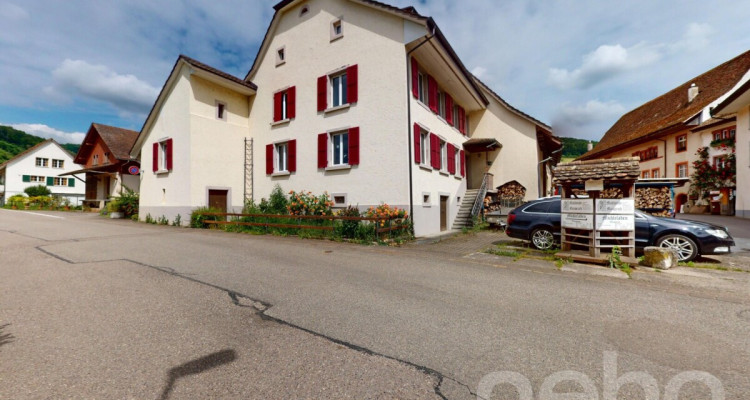 Grosszügiges Mehrgenerationenhaus mit viel Potenzial in Maisprach image 1