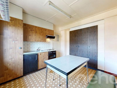 Charmant 3 pièces de 48 m² avec fort potentiel au dernier étage image 3