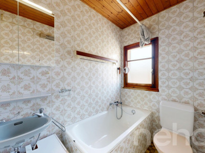 Charmant 3 pièces de 48 m² avec fort potentiel au dernier étage image 7