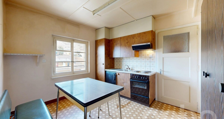 Charmant 3 pièces de 48 m² avec fort potentiel au dernier étage image 4