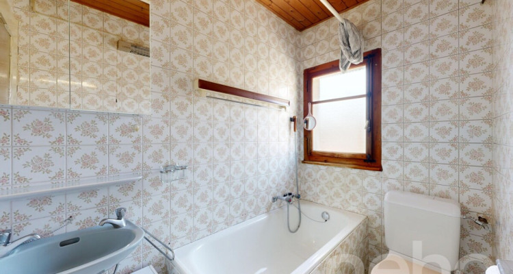 Charmant 3 pièces de 48 m² avec fort potentiel au dernier étage image 7