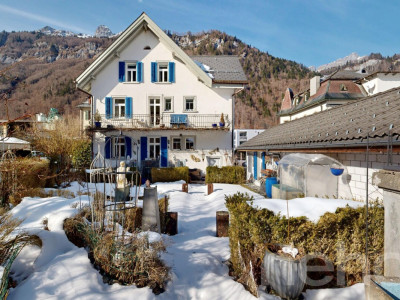 7.5 Zimmer Einfamilienhaus mit Garten und Bergblick image 2