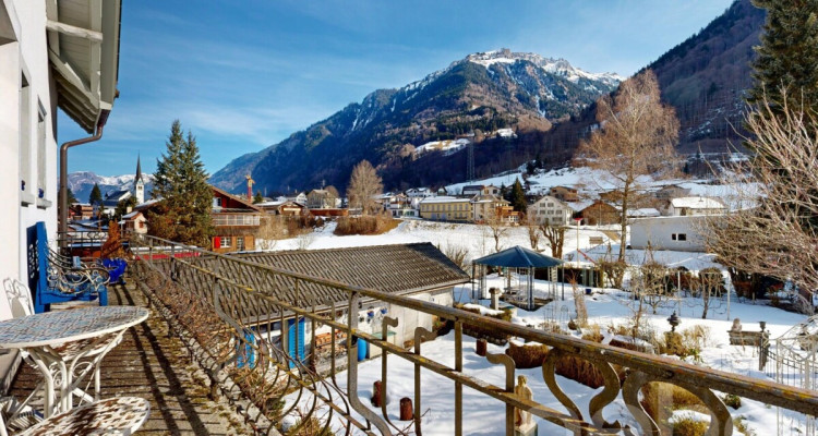 7.5 Zimmer Einfamilienhaus mit Garten und Bergblick image 8