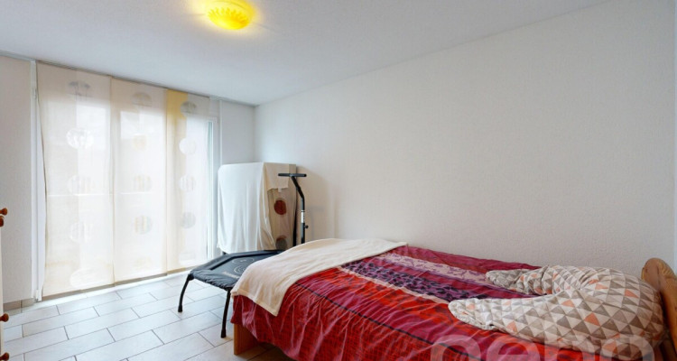 Grosszügiges Doppel-EFH mit Einliegerwohnung & Weitsicht image 5