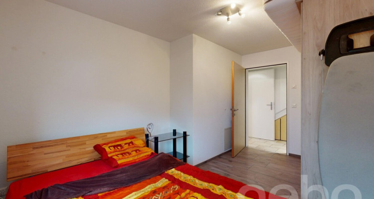 Grosszügiges Doppel-EFH mit Einliegerwohnung & Weitsicht image 11