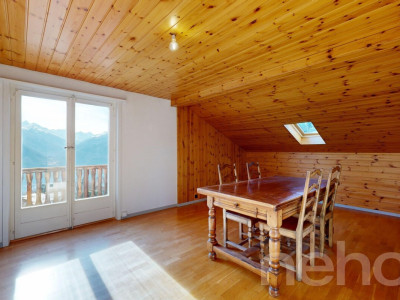 Immeuble vue sud ? Fort potentiel à Mollens image 5