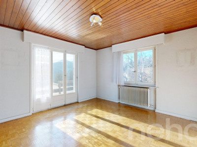 Immeuble vue sud ? Fort potentiel à Mollens image 9