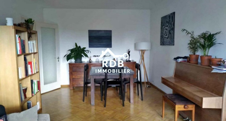 Appartement de 5 pièces au 4ème étage situé à Genève 1205 image 2