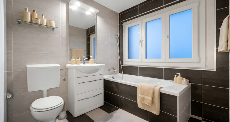 Immeuble en PPE - 8 appartements haut standing - Rendement intégral 138000 image 9