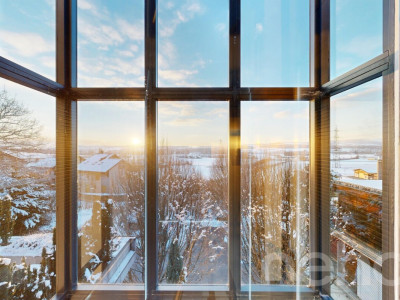 Terrassenwohnung auf zwei Ebenen mit Wintergarten und Panorama image 3
