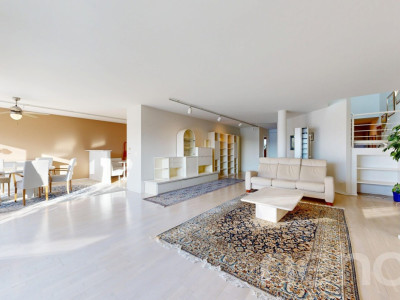 Terrassenwohnung auf zwei Ebenen mit Wintergarten und Panorama image 5