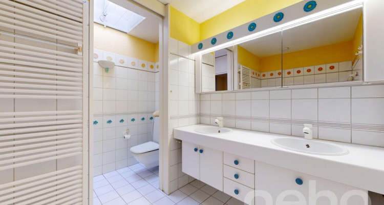 Terrassenwohnung auf zwei Ebenen mit Wintergarten und Panorama image 10