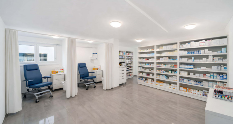 Espace professionnel central et lumineux image 3