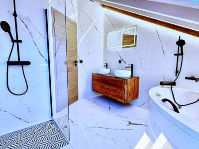 SAINT-LÉONARD - DUPLEX 4.5 PCES - ENTIÈREMENT RÉNOVÉ - TERRASSE image 11