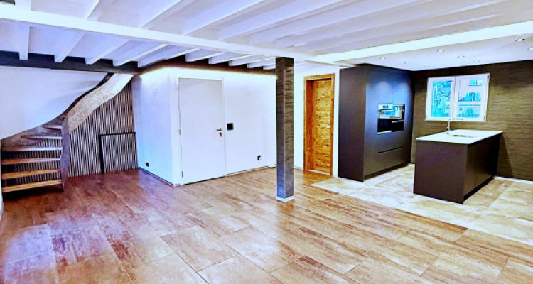 SAINT-LÉONARD - DUPLEX 4.5 PCES - ENTIÈREMENT RÉNOVÉ - TERRASSE image 2