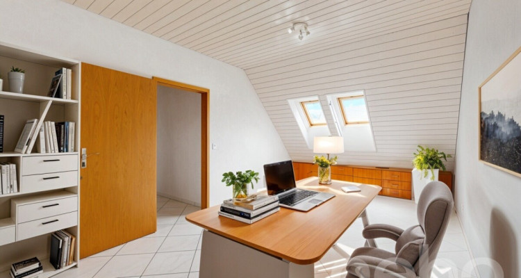 Lichtdurchflutetes Wohnen auf zwei Ebenen image 5