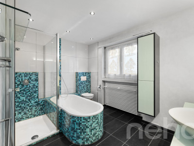 Grosses Einfamilienhaus mit Einliegerwohnung und Gartenparadies image 5