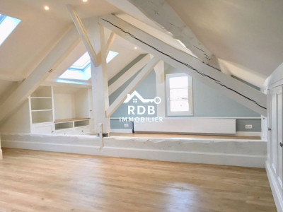 Appartement en duplex rénové de 5 pièces situé à Collex 1239 image 2