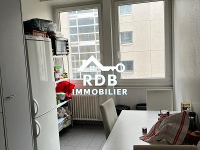 Appartement de 5 pièces au 3ème étage situé à Genève 1201 image 5