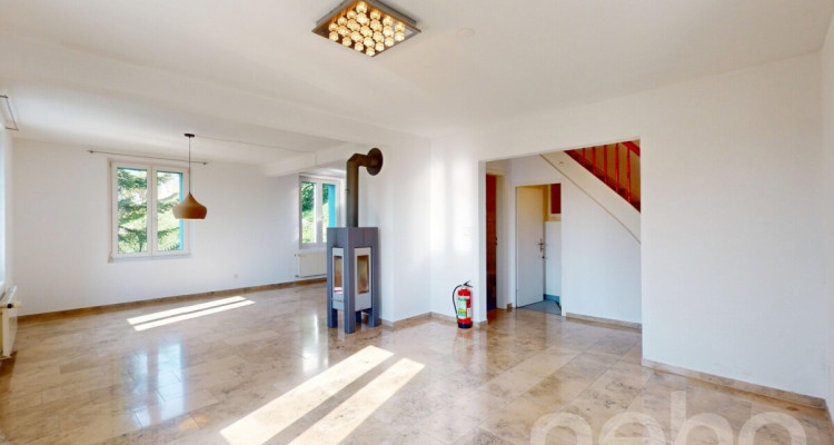 Einfamilienhaus in ruhiger Lage mit viel Platz und Potenzial image 2